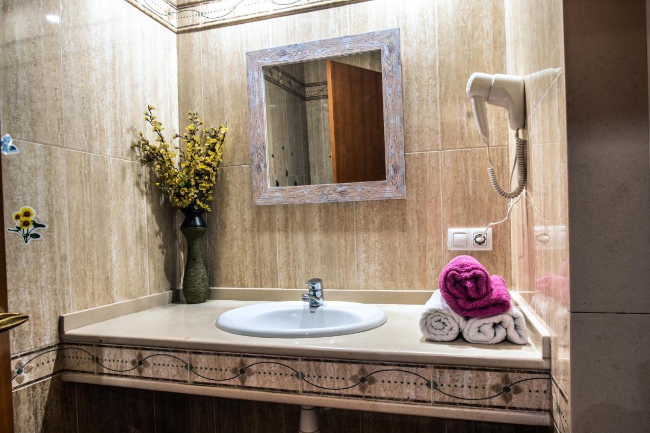 Apartaments Yaco Lloret de Mar Luaran gambar