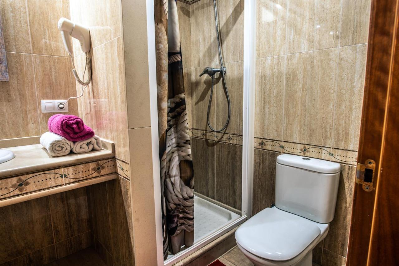 Apartaments Yaco Lloret de Mar Luaran gambar