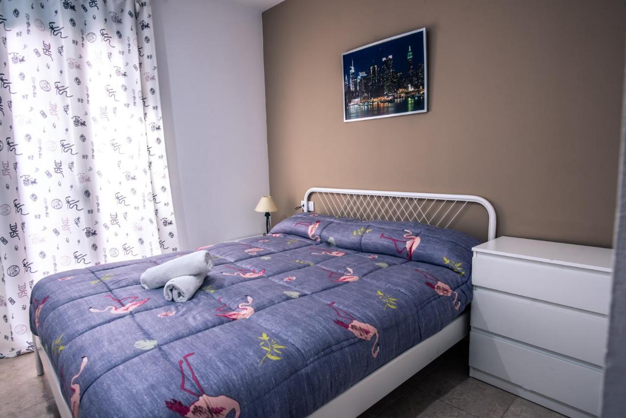 Apartaments Yaco Lloret de Mar Luaran gambar